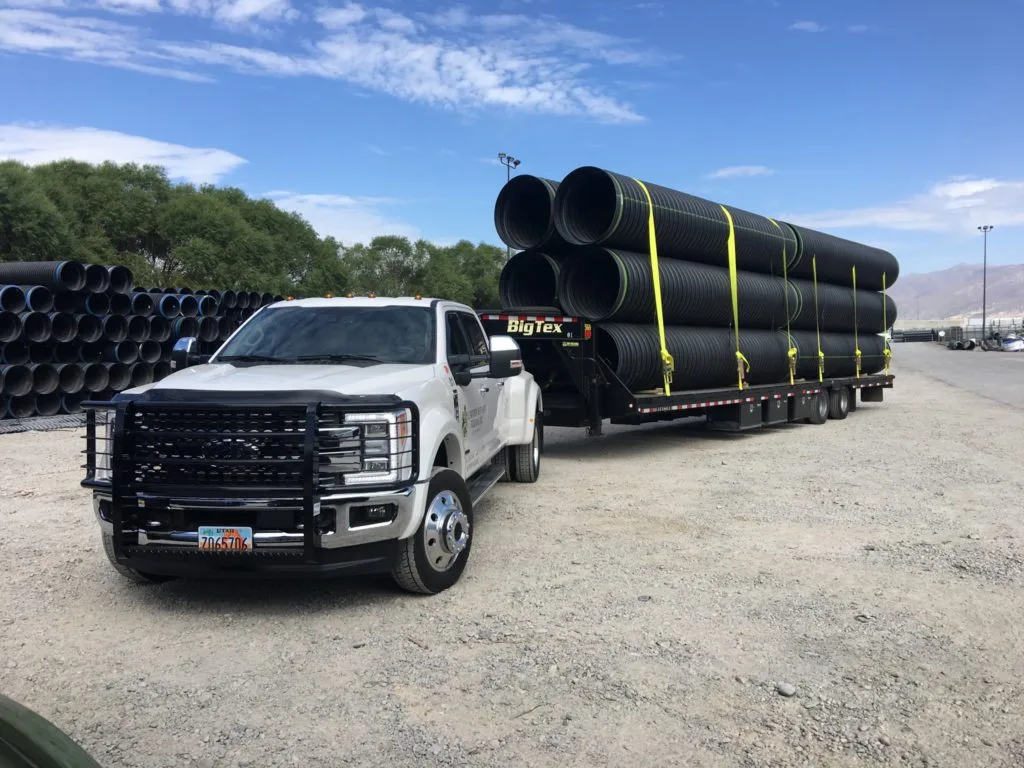 26ft Box Truck on the road