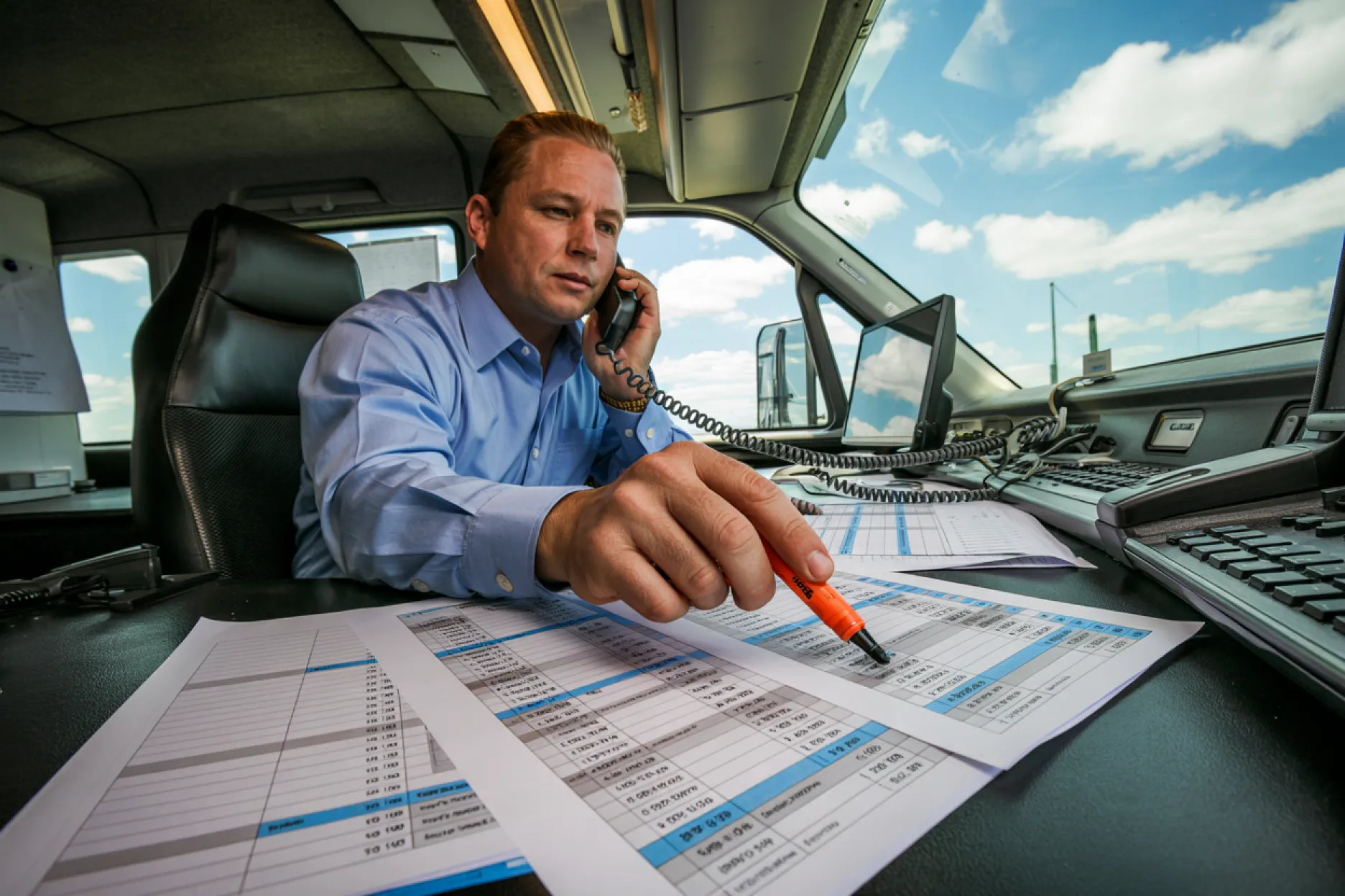 26ft Box Truck on the road